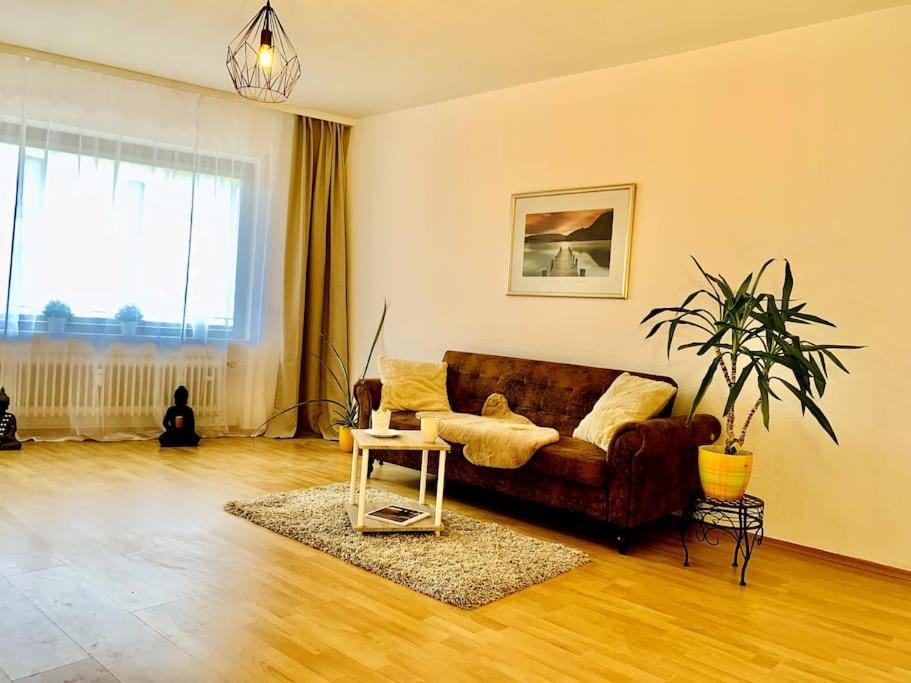Schone, Gut Ausgestattete Wohnung Fur 1 Bis 4 Personen - Zentral Gelegen Бад-Емс Екстер'єр фото