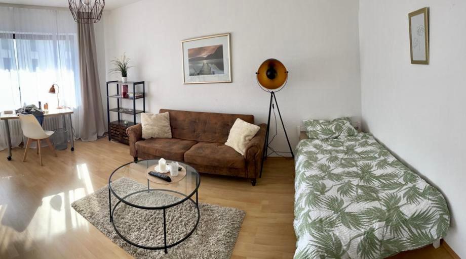 Schone, Gut Ausgestattete Wohnung Fur 1 Bis 4 Personen - Zentral Gelegen Бад-Емс Екстер'єр фото